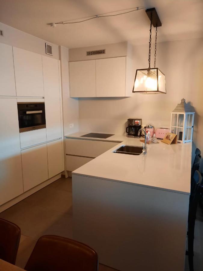 Lectus Iv Apartment *
